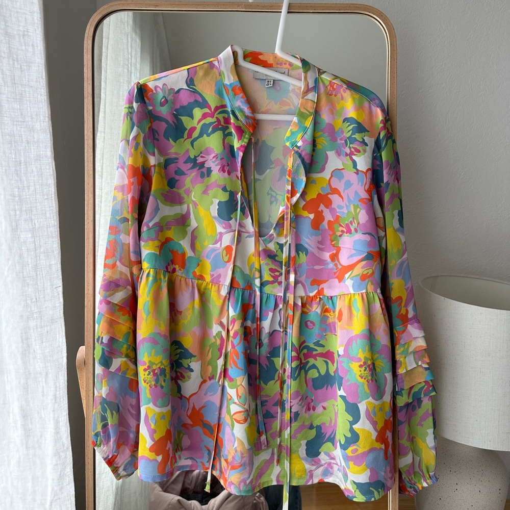 Colorful 70’s style floral print top Never Fully Dressed size US 2